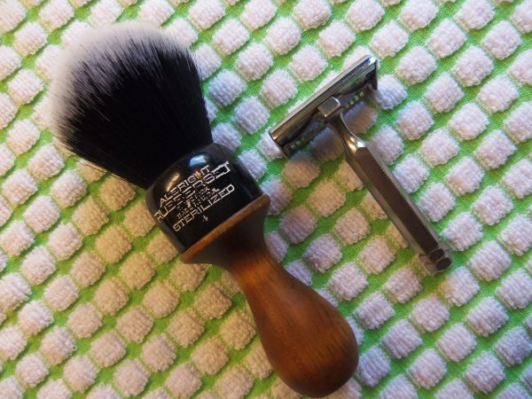 [Image: 100_3053-jpg.94686]