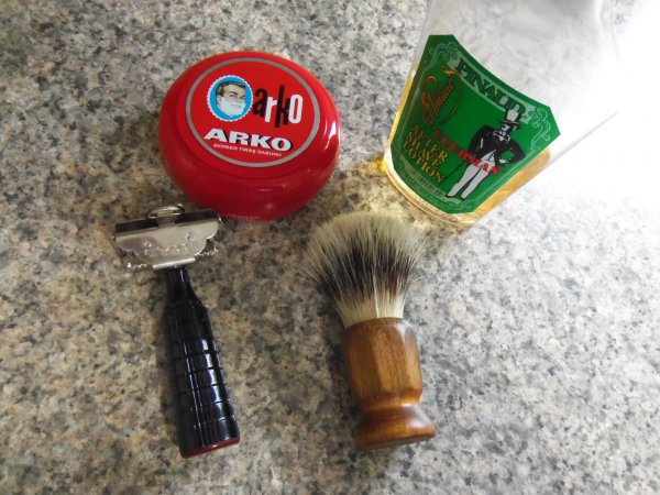 [Image: 100_3200-jpg.104000]