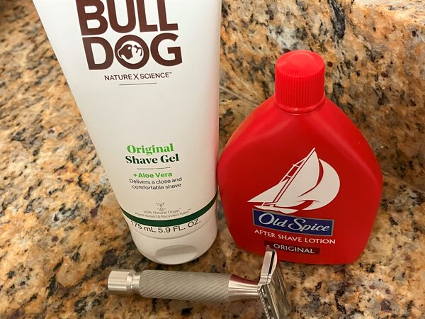 Bulldog gel Lupo 1.27 Old Spice.jpg