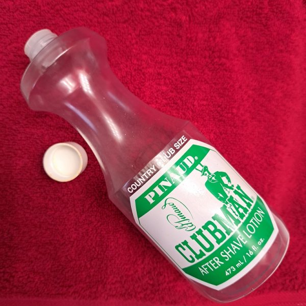 Clubman Pinaud Aftershave_01.jpg