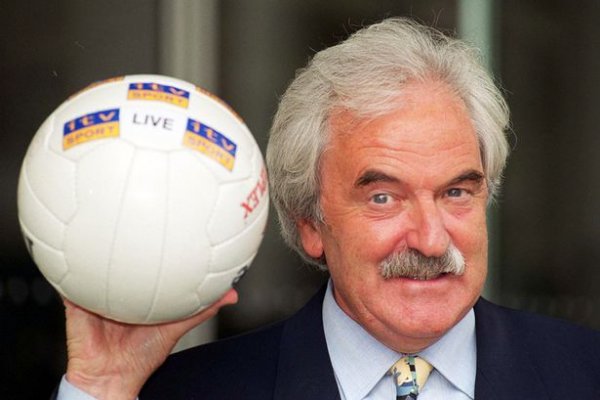 Des-Lynam.jpg
