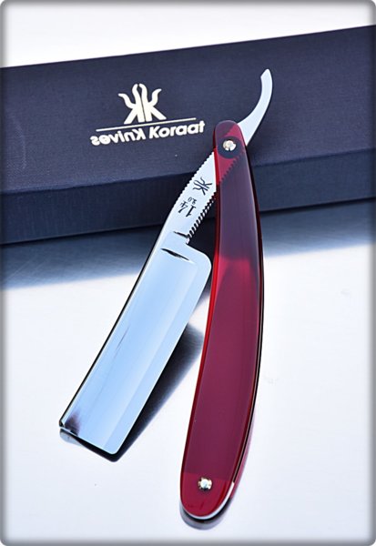 Jamie razor 3 jpg.jpg