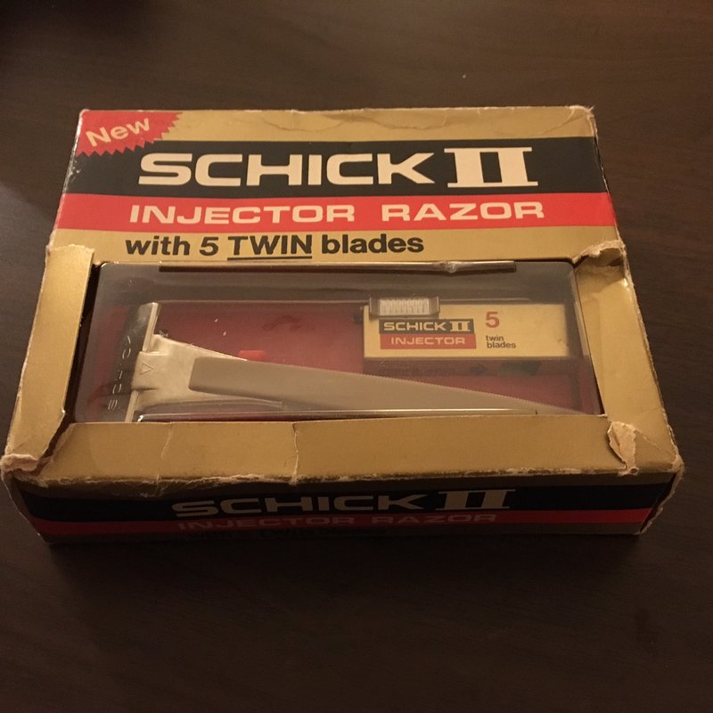 SchickBox.JPG