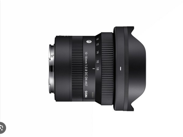 Screenshot 2024-01-20 at 08-22-05 10-18mm F2.8 DC DN for Sony E - Google Search.jpg