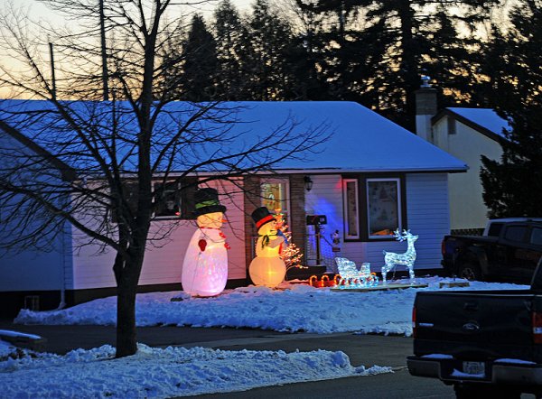 xmas-lights.jpg