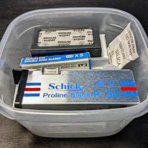 Small blade bank for current rotation